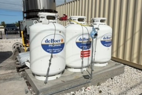 deBoer Propane tanks